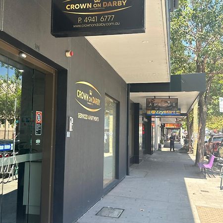 Crown On Darby Newcastle Aparthotel Buitenkant foto