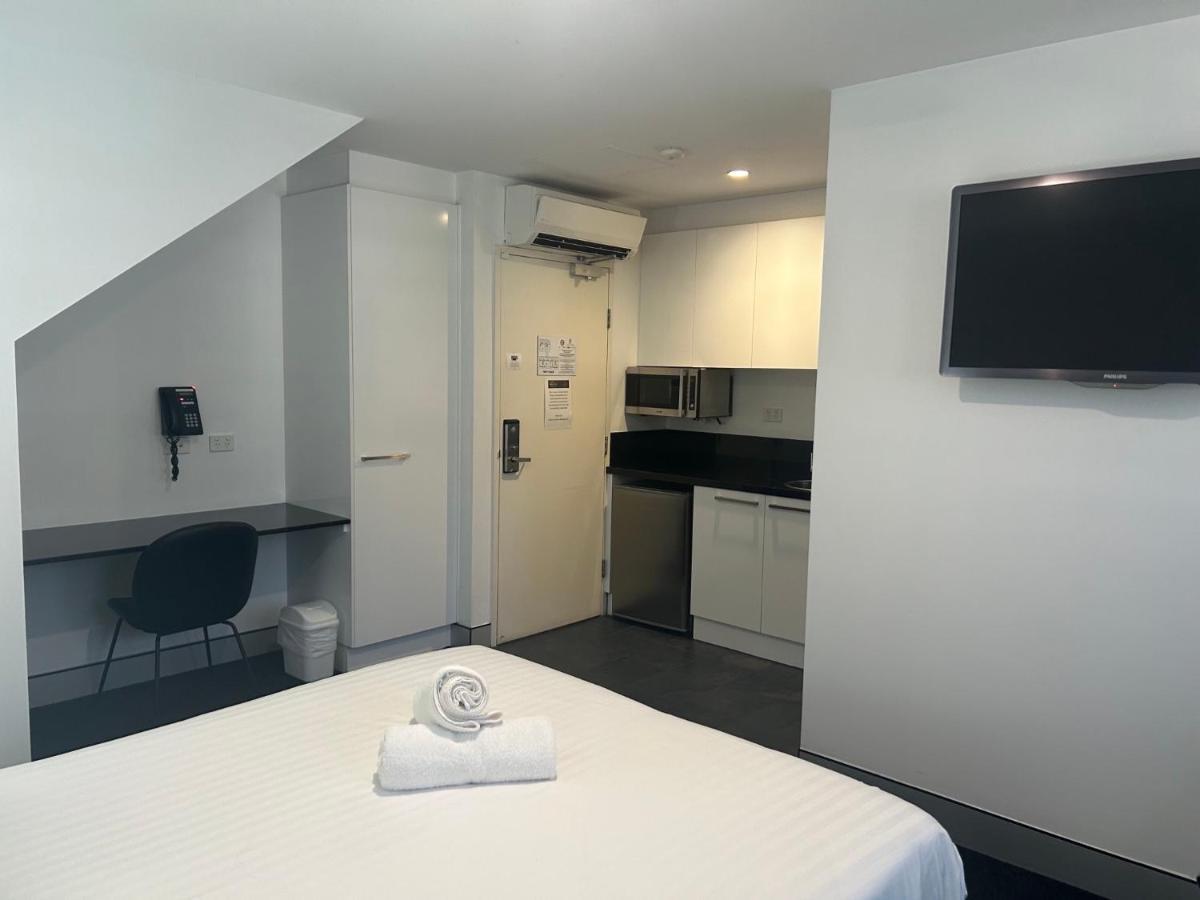 Crown On Darby Newcastle Aparthotel Buitenkant foto