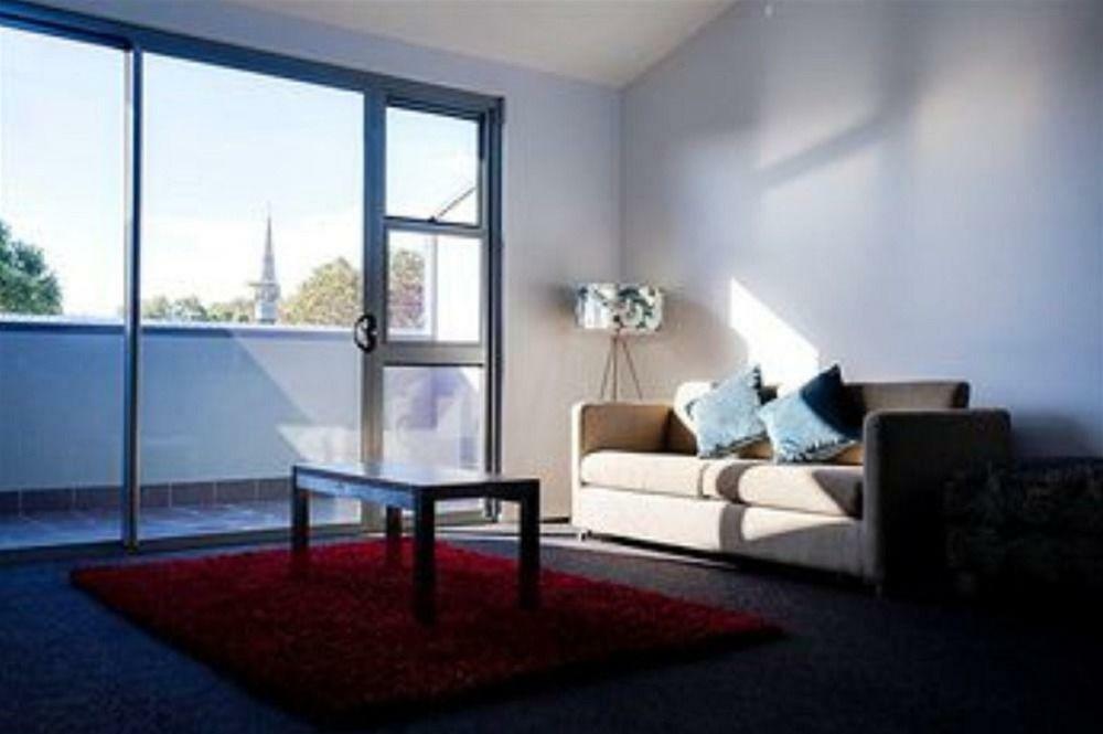 Crown On Darby Newcastle Aparthotel Buitenkant foto